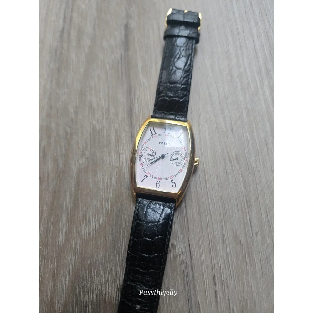 Fossil Watch Mens BQ-8762 Gold Tone Tonneau White Multi Function Dial Leather